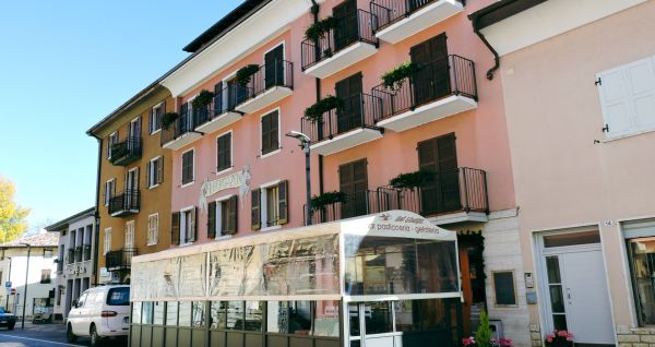 Hotel Zeni**