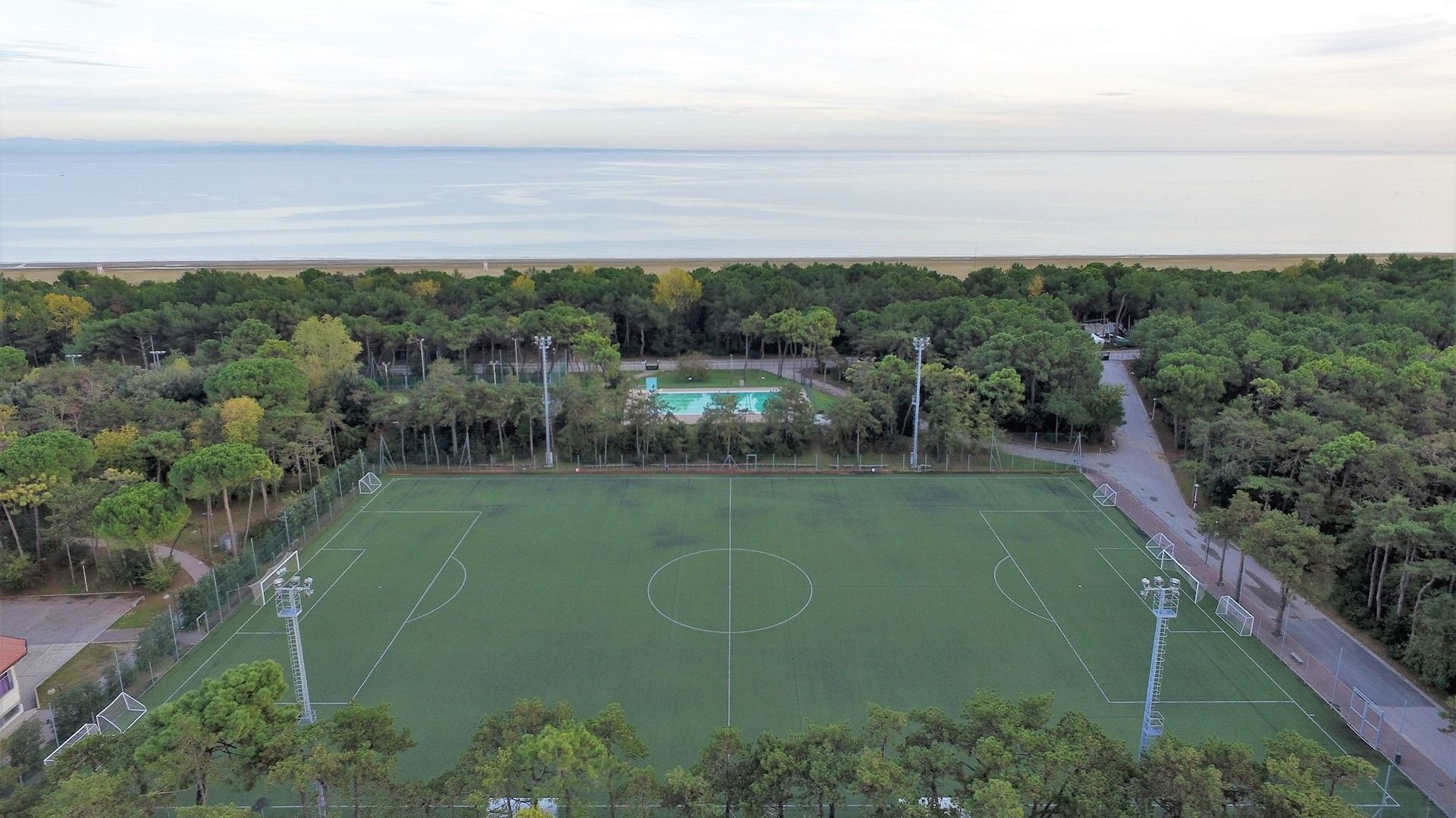 Kunstrasenplatz Village Lignano