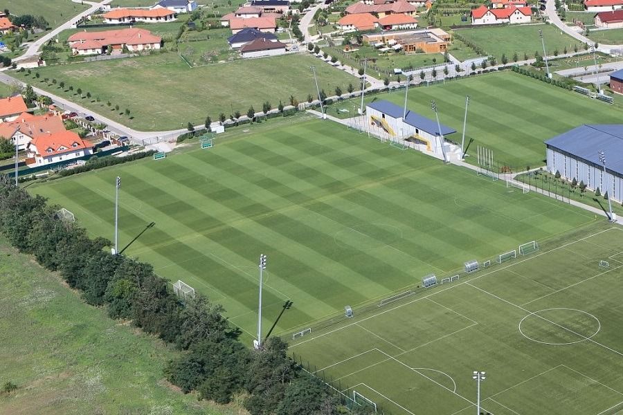 Trainingsplatz B Telki