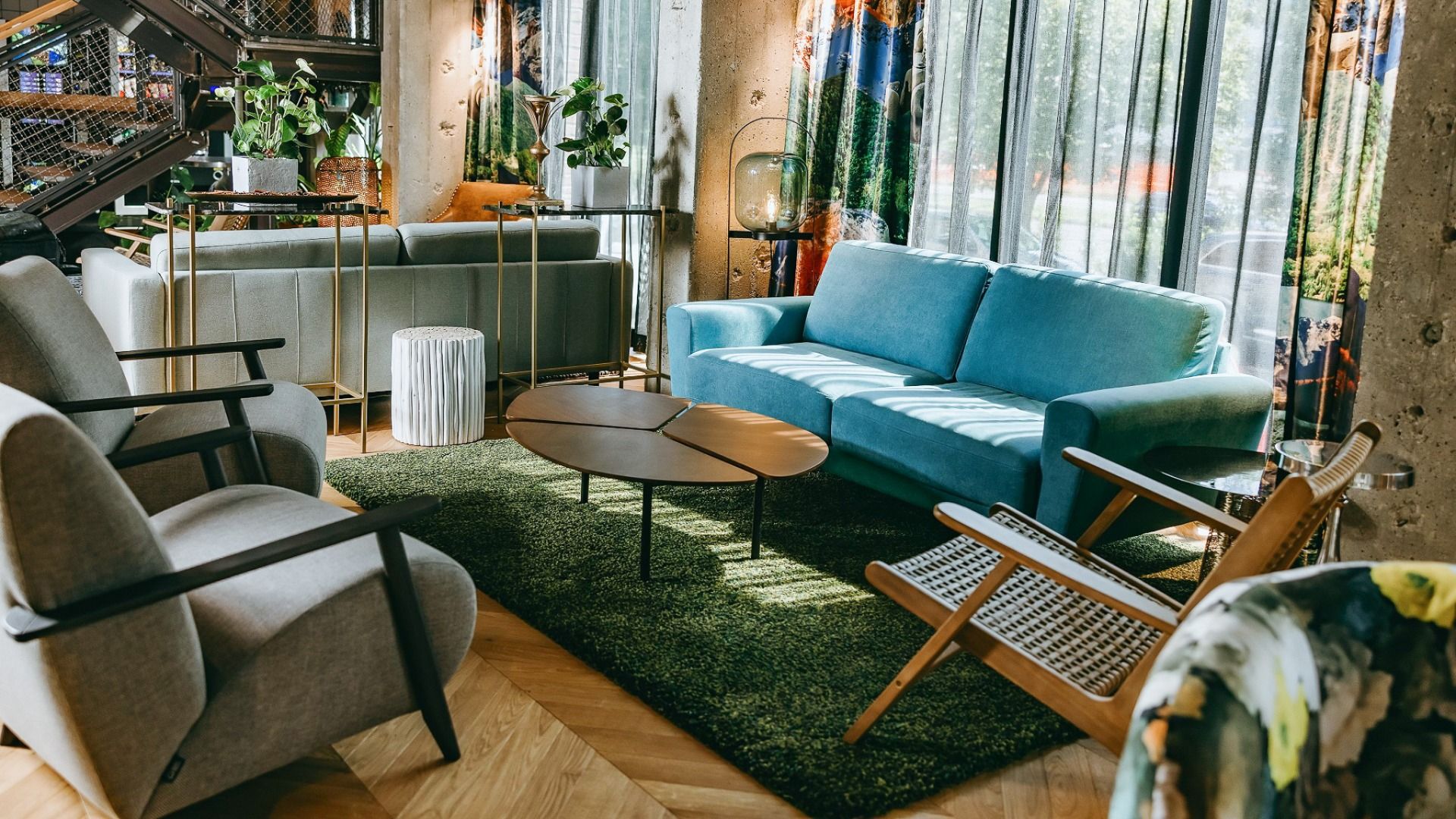Hotel One66****
