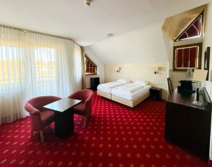 Hotel Empfinger Hof Image four