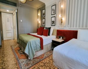 Hotel Kremlin Palace Image four
