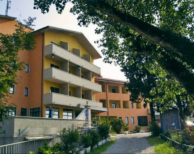 Hotel La Carica*** Image one