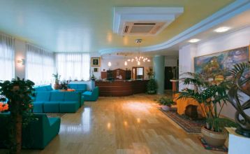 Hotel La Carica***