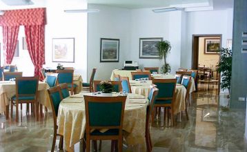Hotel La Carica***