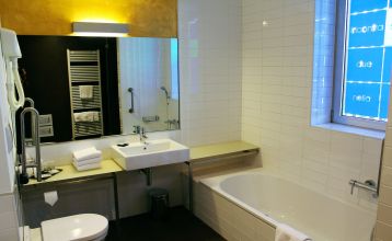 Mod 05 Living Hotel***