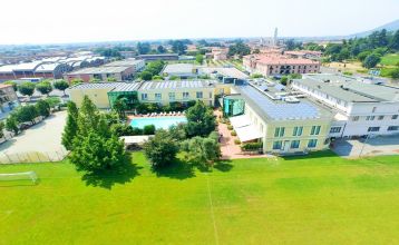 Hotel Touring****