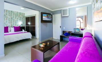 Hotel Jardin Dorado