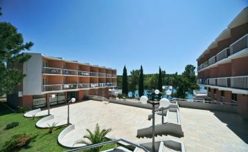 Resort Centinera***
