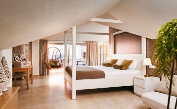 Van der Valk Hotel BARCAROLA****