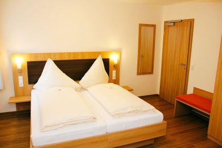 https://www.soccatours.com/at/media/catalog/product/cache/da432fc9ee79dfca32e073c2235ab4d7/f/u/fu_balltrainingslager_gasthof_soccatours_10_.jpg