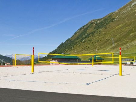 https://www.soccatours.com/at/media/catalog/product/cache/da432fc9ee79dfca32e073c2235ab4d7/f/u/fu_balltrainingslager_h_henleistungszentrum_k_htai_soccatours_7_.jpg
