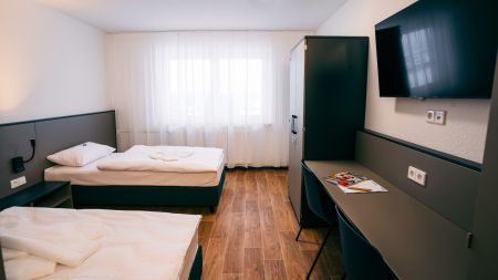 https://www.soccatours.com/at/media/catalog/product/cache/da432fc9ee79dfca32e073c2235ab4d7/f/u/fu_balltrainingslager_stb_campus_soccatours_6_.jpg