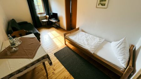 https://www.soccatours.com/at/media/catalog/product/cache/da432fc9ee79dfca32e073c2235ab4d7/f/u/fussballtrainingslager_gasthof_alt_f_rst_tt_soccatours_5_.jpg
