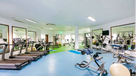 https://www.soccatours.com/at/media/catalog/product/cache/da432fc9ee79dfca32e073c2235ab4d7/f/u/fussballtrainingslager_hotel_aliathon_village_soccatours5.jpg