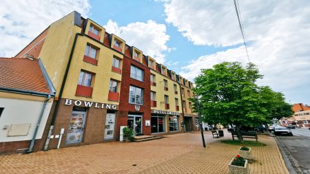 https://www.soccatours.com/at/media/catalog/product/cache/da432fc9ee79dfca32e073c2235ab4d7/f/u/fussballtrainingslager_hotel_eminent_soccatours.jpg