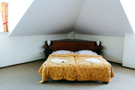 https://www.soccatours.com/at/media/catalog/product/cache/da432fc9ee79dfca32e073c2235ab4d7/f/u/fussballtrainingslager_hotel_vion_soccatours5.jpg