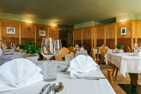 https://www.soccatours.com/at/media/catalog/product/cache/da432fc9ee79dfca32e073c2235ab4d7/f/u/fussballtrainingslager_teutschhaus_soccatours_9_.jpg