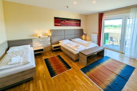 https://www.soccatours.com/at/media/catalog/product/cache/da432fc9ee79dfca32e073c2235ab4d7/h/o/hotel_restaurant_schachenwald_soccatours_6_.jpg