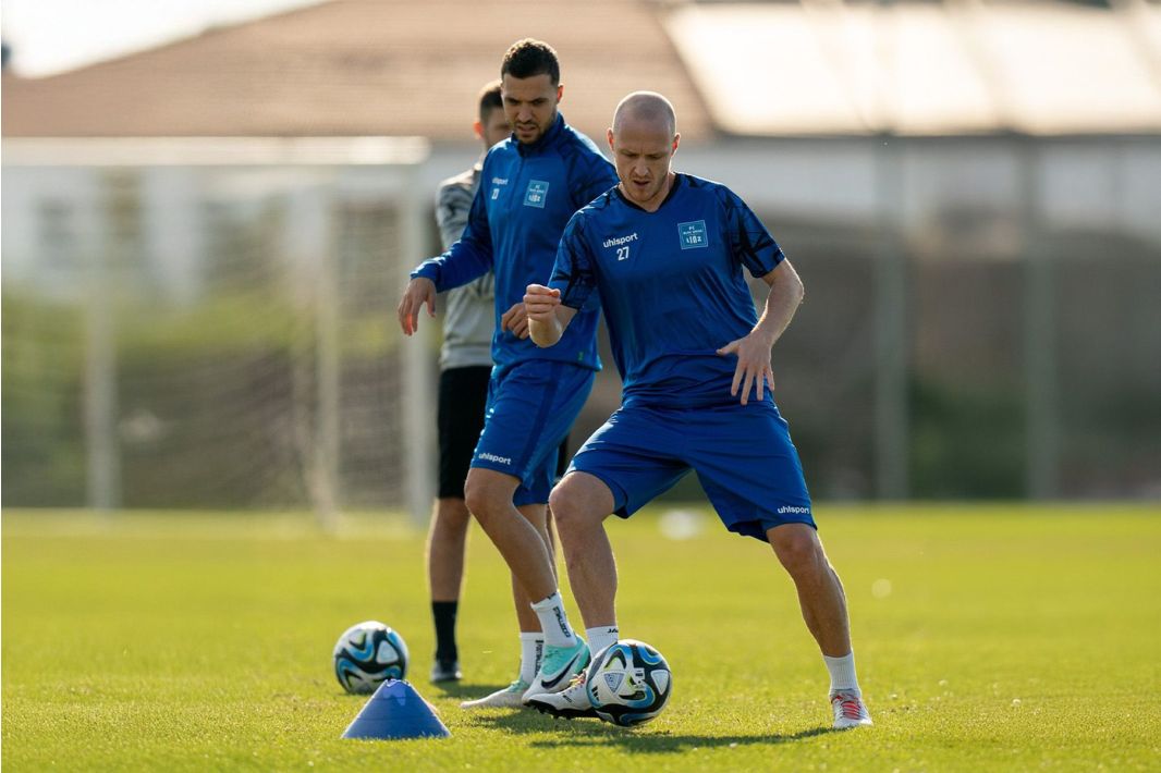 FC Blau-Weiß Linz im Fußball-Trainingslager Belek