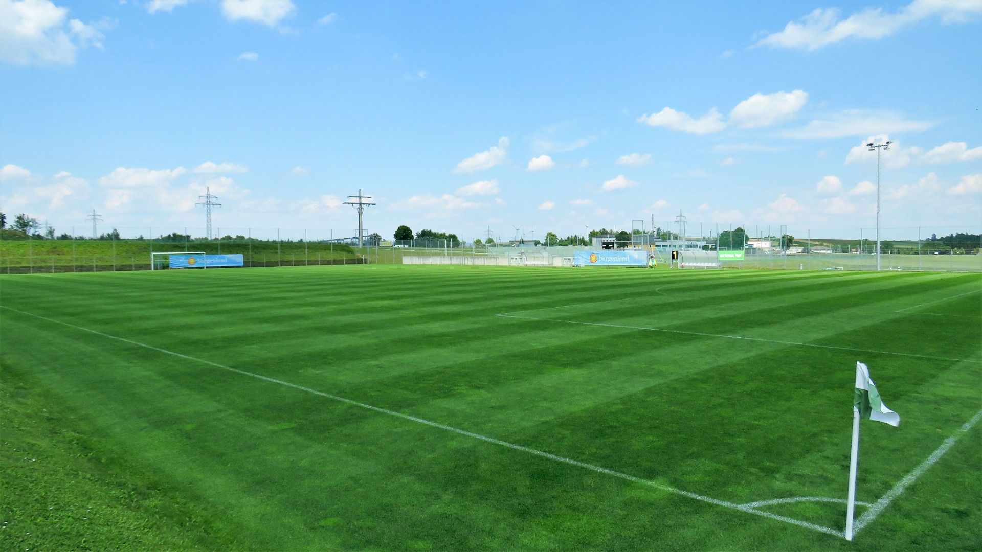 Naturrasenplatz 2 AKA Burgenland