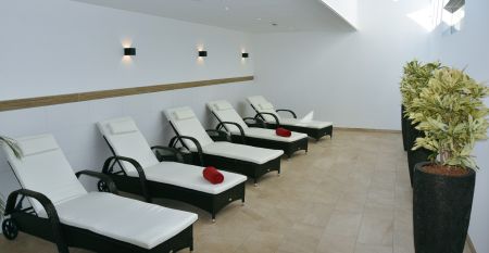 Hotel INCLUDiO