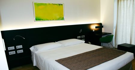 Mod 05 Living Hotel***