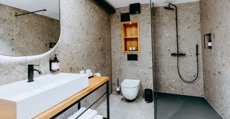 Hotel One66****