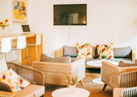 https://www.soccatours.com/de/media/catalog/product/cache/da432fc9ee79dfca32e073c2235ab4d7/f/u/fu_balltrainingslager_4u_miranda_hotel_soccatours_5_.jpg