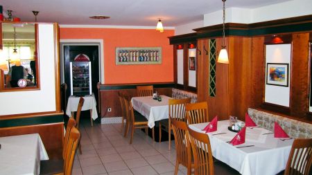 https://www.soccatours.com/de/media/catalog/product/cache/da432fc9ee79dfca32e073c2235ab4d7/f/u/fu_balltrainingslager_hotel_kufsteinerhof_soccatours_4_.jpg