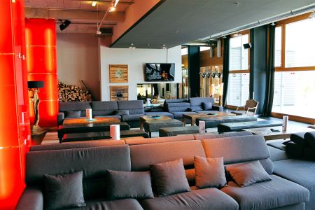 https://www.soccatours.com/de/media/catalog/product/cache/da432fc9ee79dfca32e073c2235ab4d7/f/u/fu_balltrainingslager_hotel_mytirol_soccatours_3_.jpg