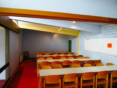 https://www.soccatours.com/de/media/catalog/product/cache/da432fc9ee79dfca32e073c2235ab4d7/f/u/fu_balltrainingslager_junges_hotel_soccatours_2_.jpg