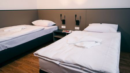 https://www.soccatours.com/de/media/catalog/product/cache/da432fc9ee79dfca32e073c2235ab4d7/f/u/fu_balltrainingslager_stb_campus_soccatours_7_.jpg
