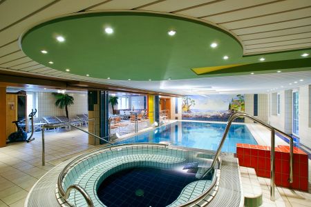 https://www.soccatours.com/de/media/catalog/product/cache/da432fc9ee79dfca32e073c2235ab4d7/f/u/fu_balltrainingslager_thier_soccatours_9_.jpg