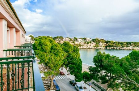 https://www.soccatours.com/de/media/catalog/product/cache/da432fc9ee79dfca32e073c2235ab4d7/f/u/fussballtrainingslager_hotel_thb_felip_soccatours.jpg