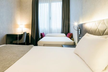 https://www.soccatours.com/de/media/catalog/product/cache/da432fc9ee79dfca32e073c2235ab4d7/h/o/hotel_alimara_barcelona_soccatours_8__1.jpg