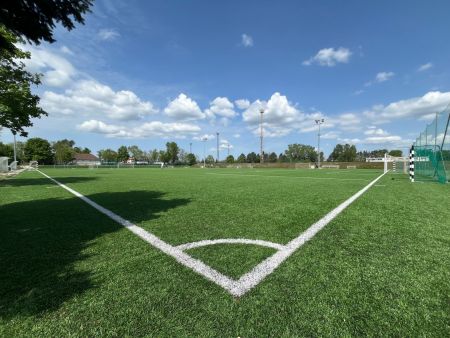 Kunstrasenplatz Tapolca