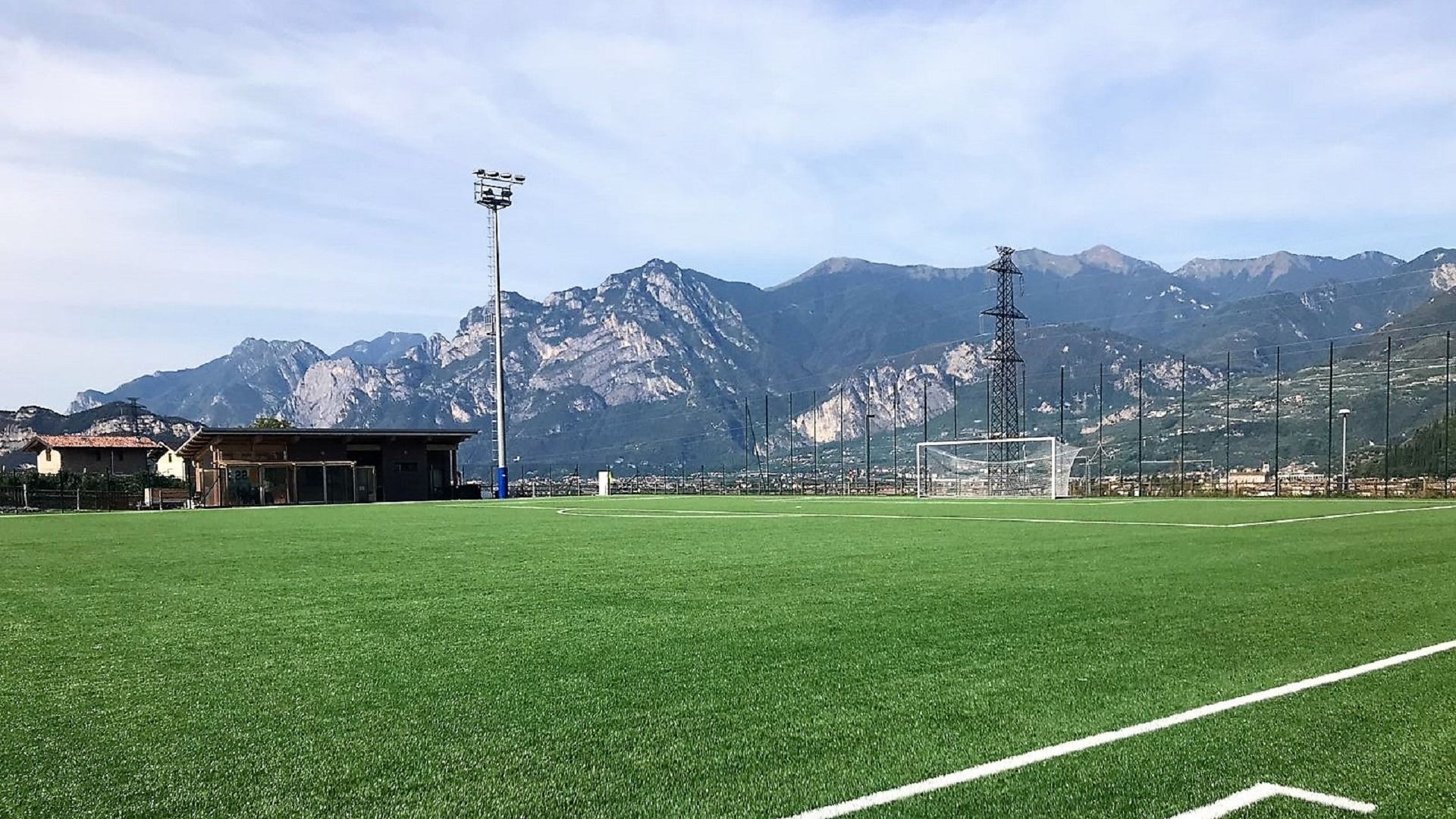 Kunstrasenplatz Bolognano