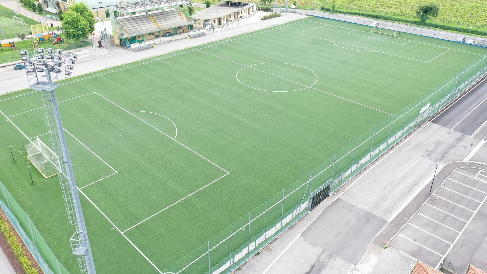 Kunstrasenplatz Manerba