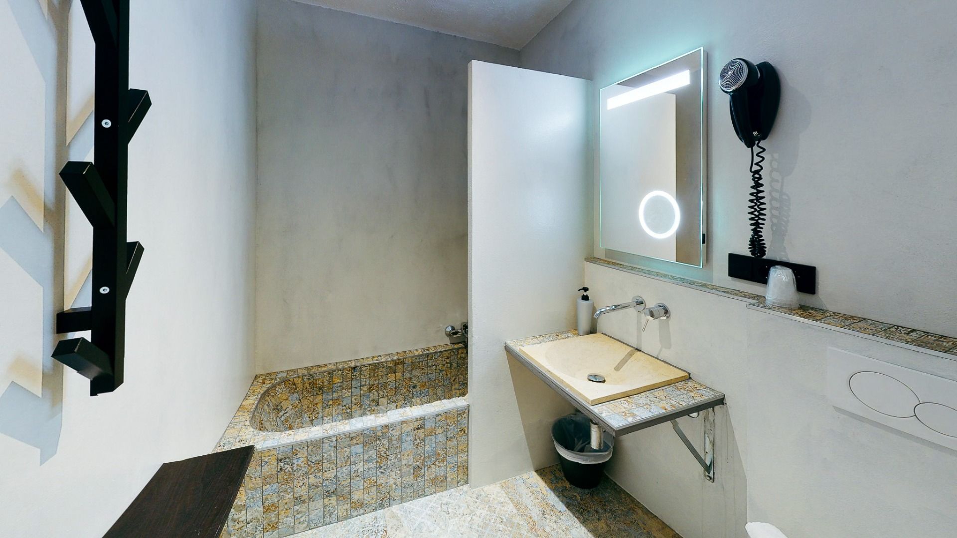 Hotel & Guest House Adler