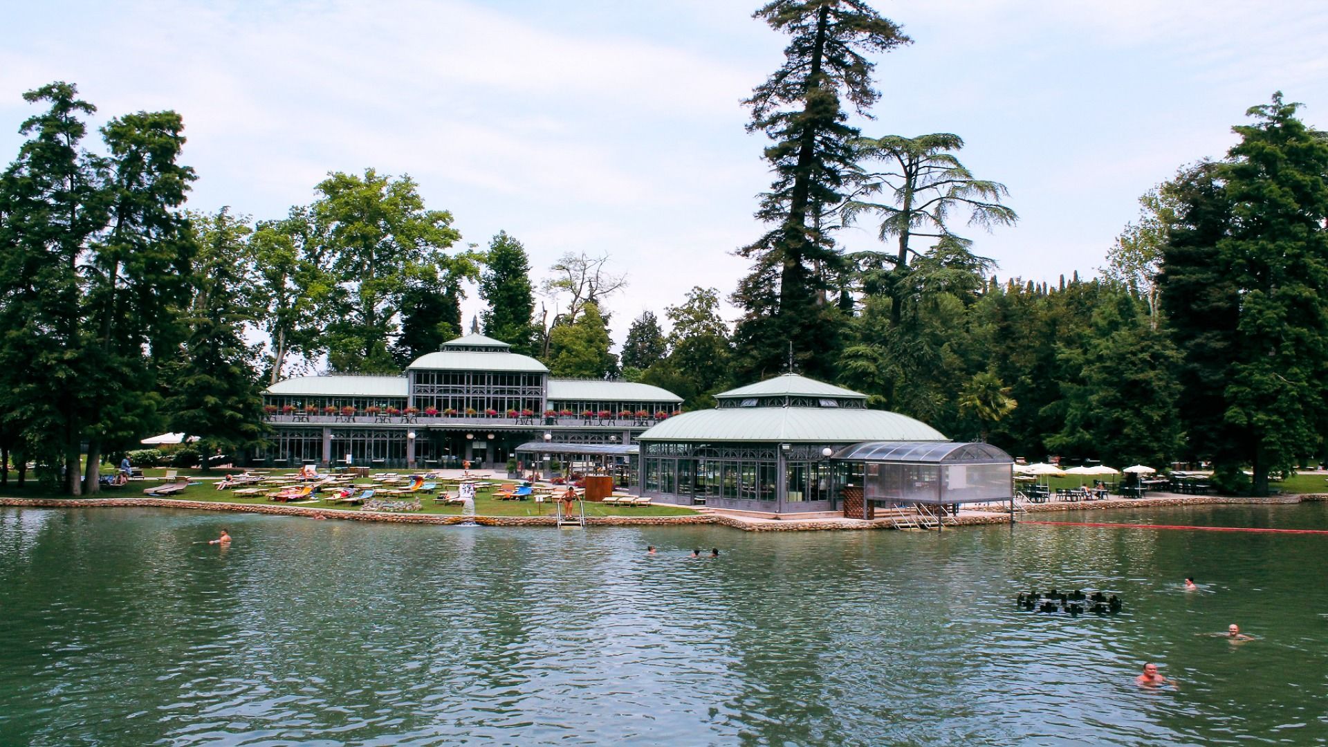 Mod 05 Living Hotel***