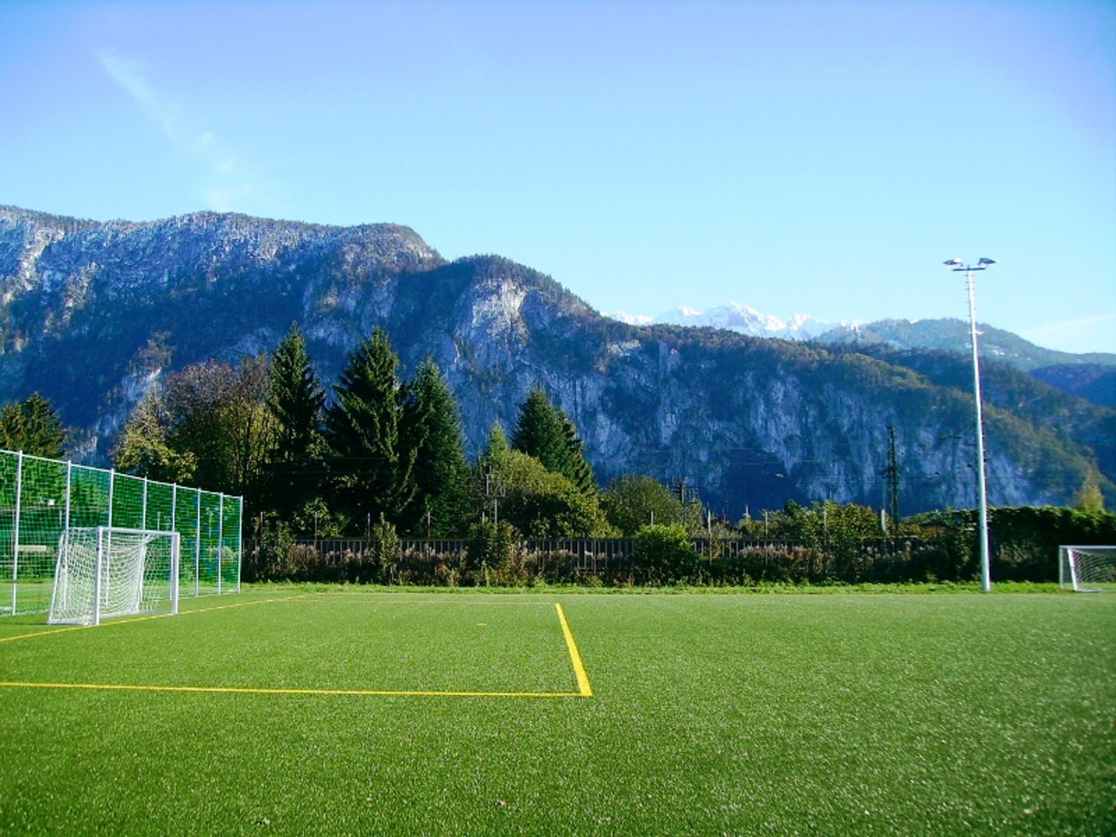 Kleiner Kunstrasen Kiefersfelden