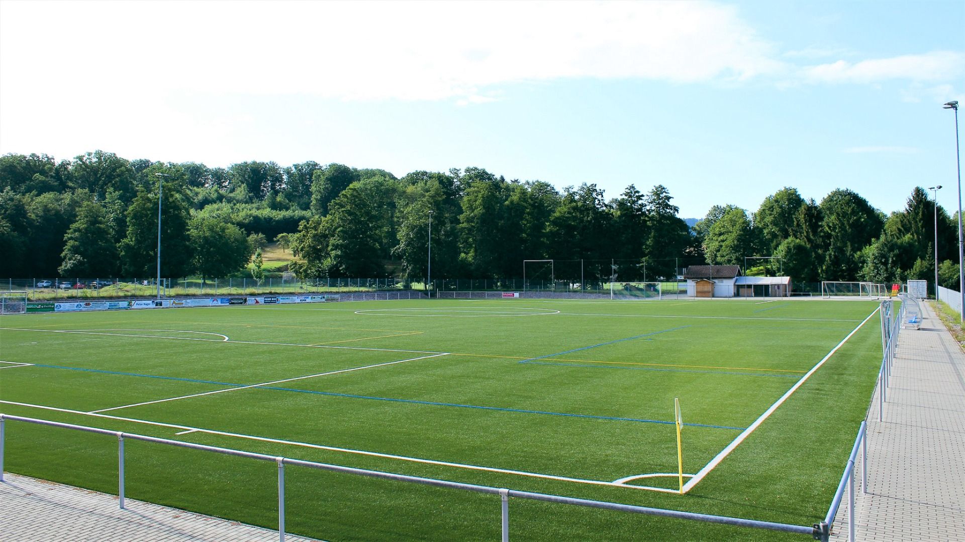 Kunstrasenplatz Rammersweier