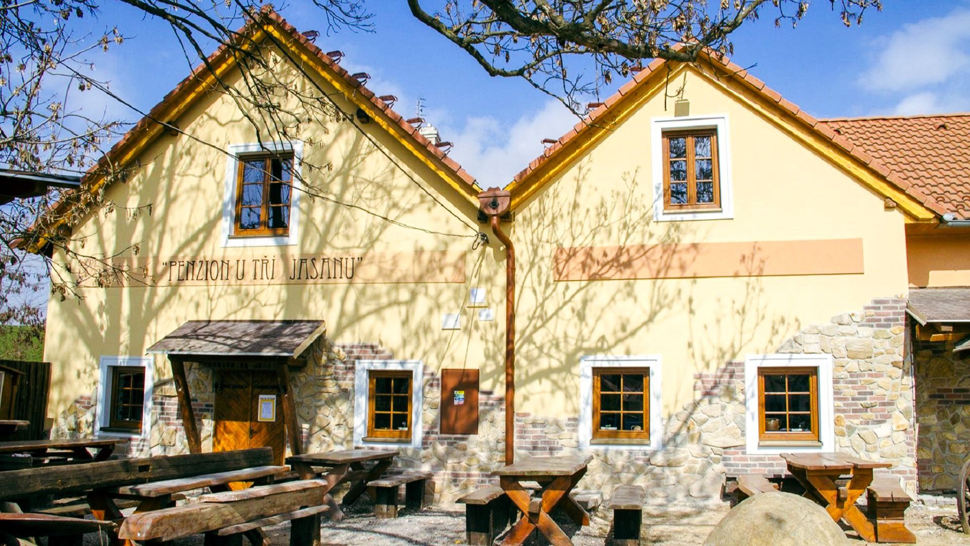 Pension zu den drei Eschen (Penzion U Tří Jasanů)