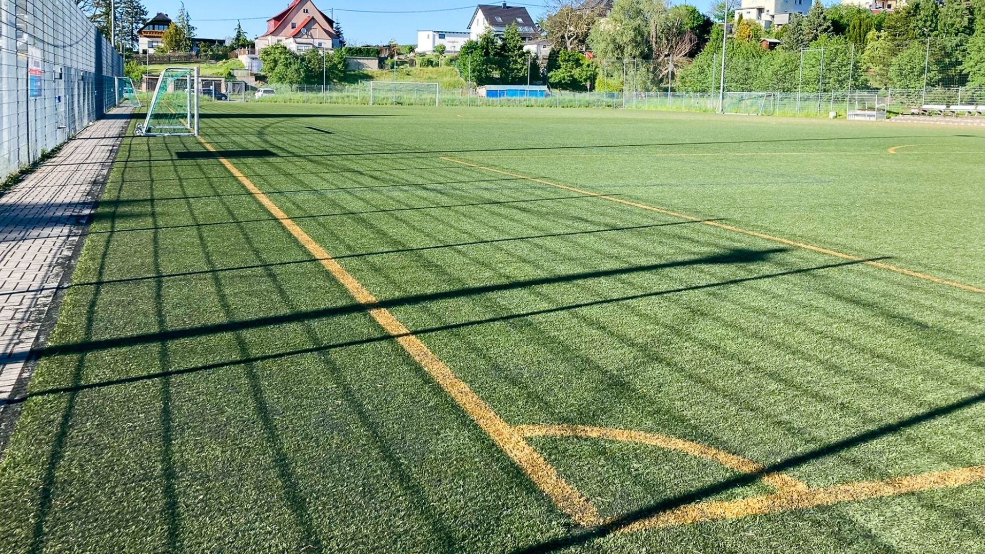 Kunstrasen SG Traktor Neukirchen