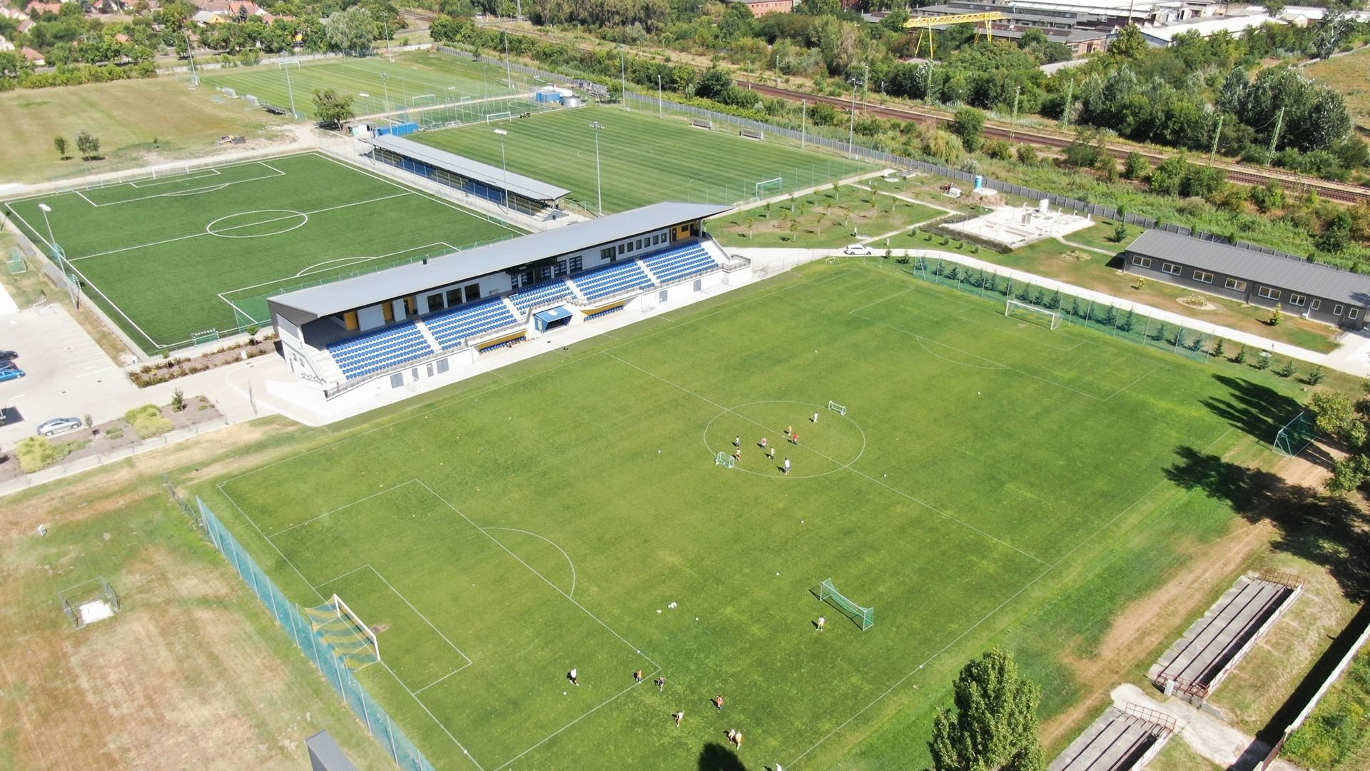 Naturrasenplatz Cegled