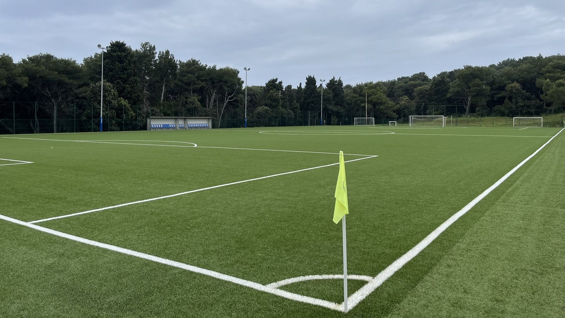 Kunstrasenplatz Banjole