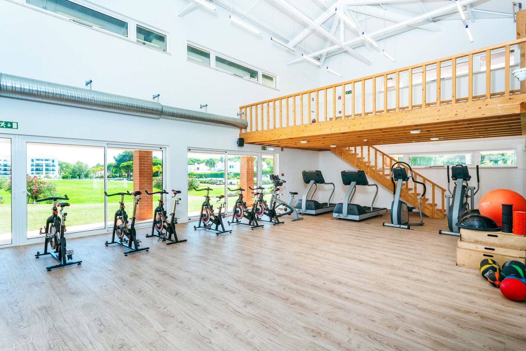 Victoria Sports & Beach Hotel****