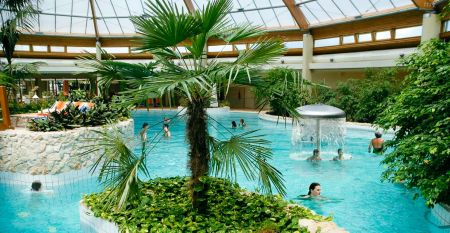 Gotthard Therme Hotel & Conference****
