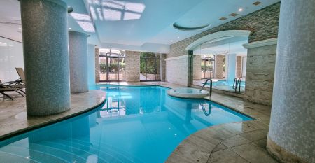 Maritim Antonine Hotel & Spa